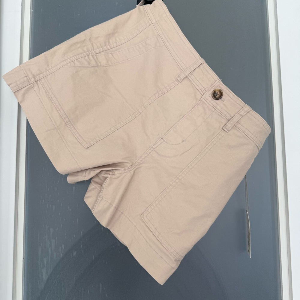 a new day Women's Beige Cargo Shorts